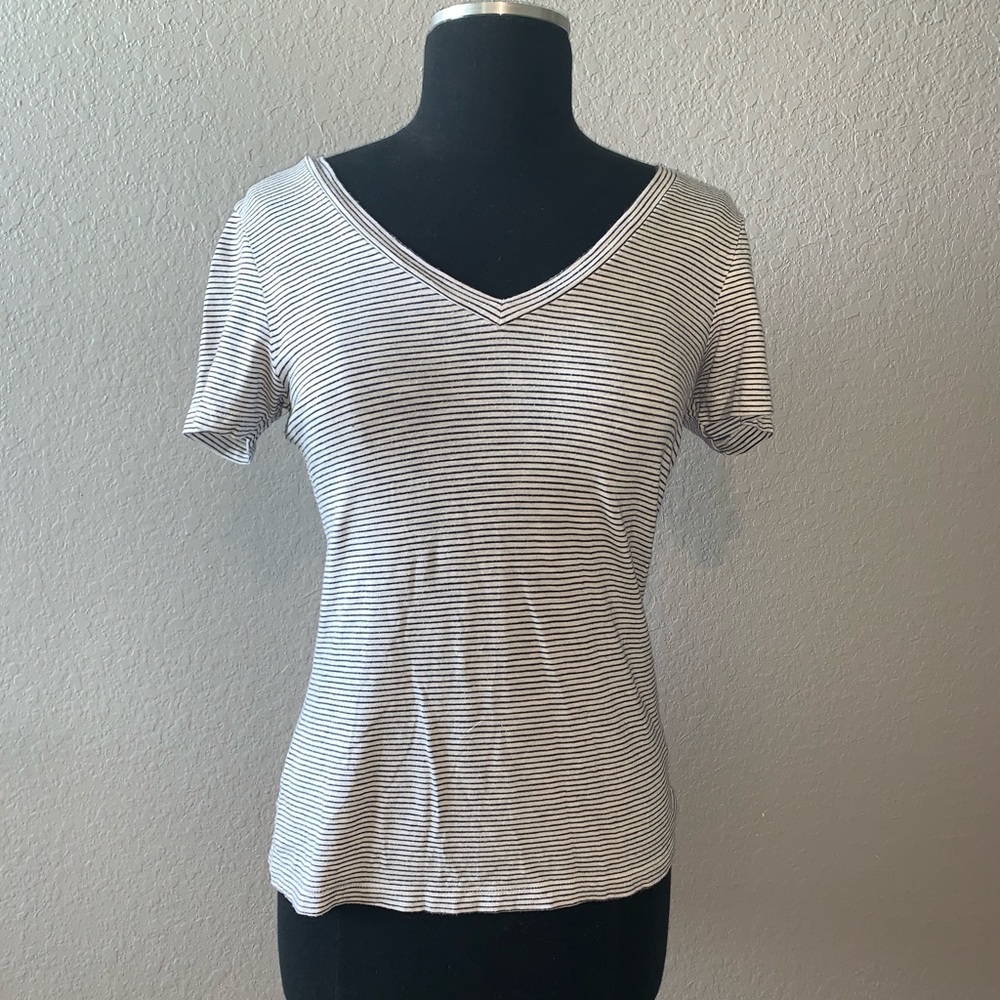 Old Navy Striped Relaxed V-Neck